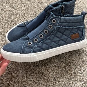 Blowfish hipster smoked twill sneaker size 7.5 in bento blue